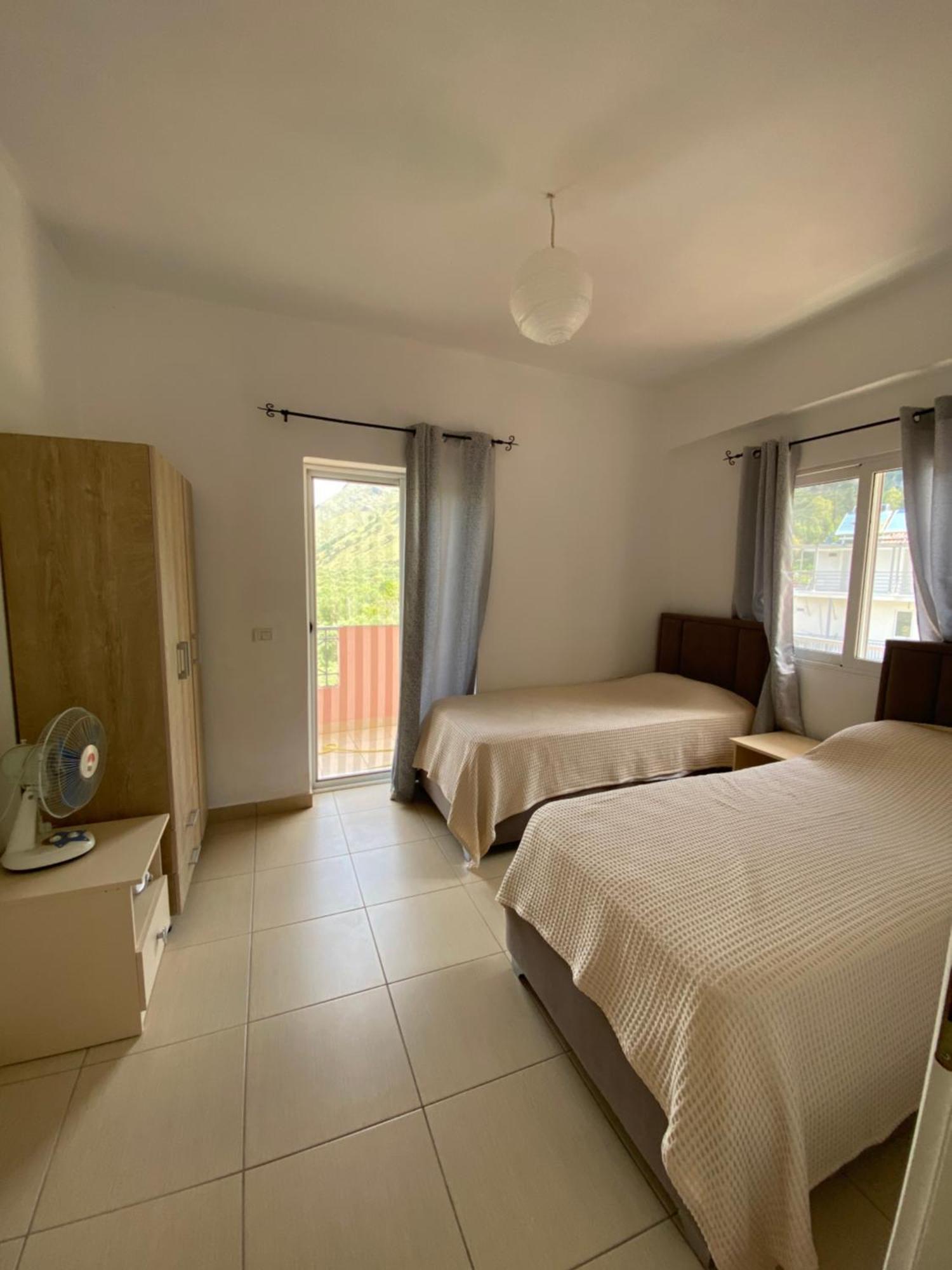 Gkiko'S Guest House Qeparo Ngoại thất bức ảnh